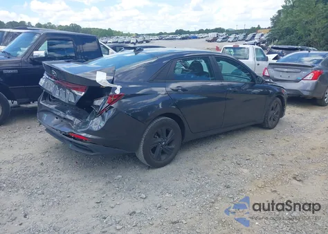 2021 Hyundai Elantra Sel z USA, uszkodzony, nr VIN 5NPLS4AG2MH026375